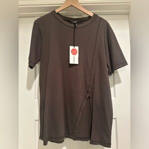 NWT VIMMIA Fundamental Chop Hem Tee, Army Color, Medium